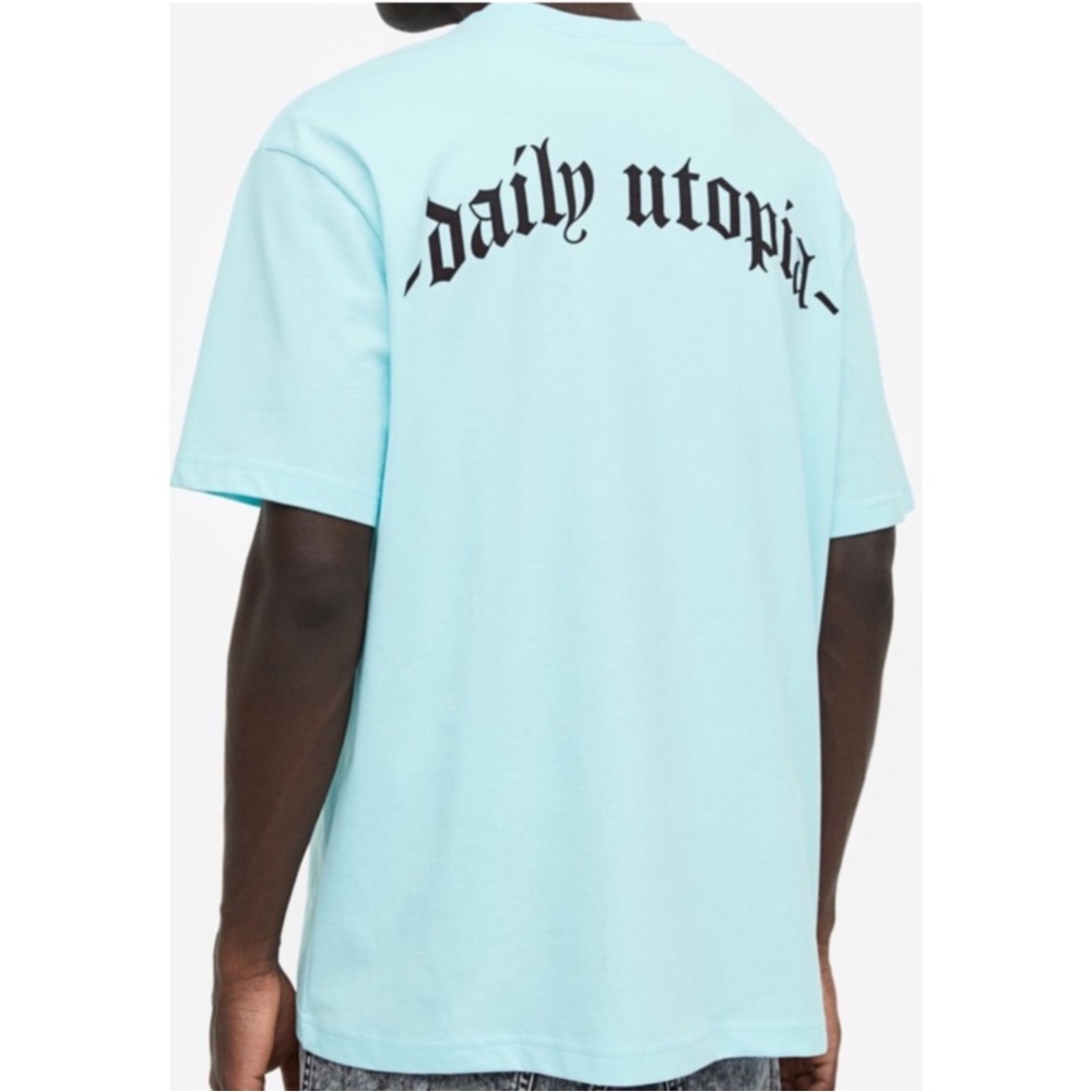 H&M: Relaxed fit printed t-shirt Nwot
